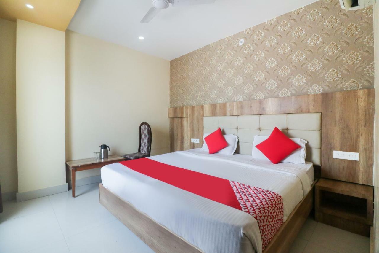 Oyo 48974 Hotel Shweta Residency Varanasi Eksteriør bilde